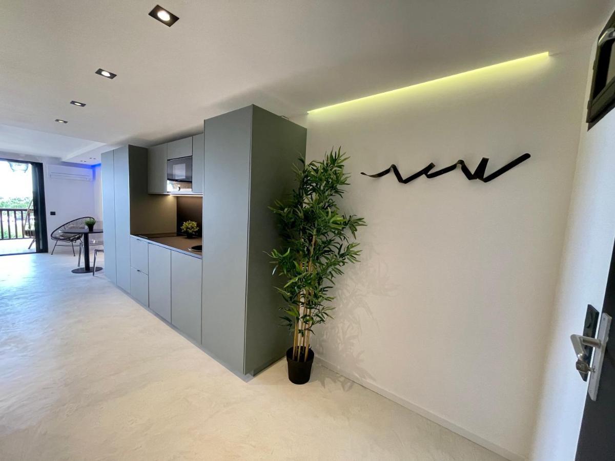 Appartement Neuf Climatise - Vue Mer Saint-Tropez - 50M Plage Et Port - Piscine Gassin Exteriör bild