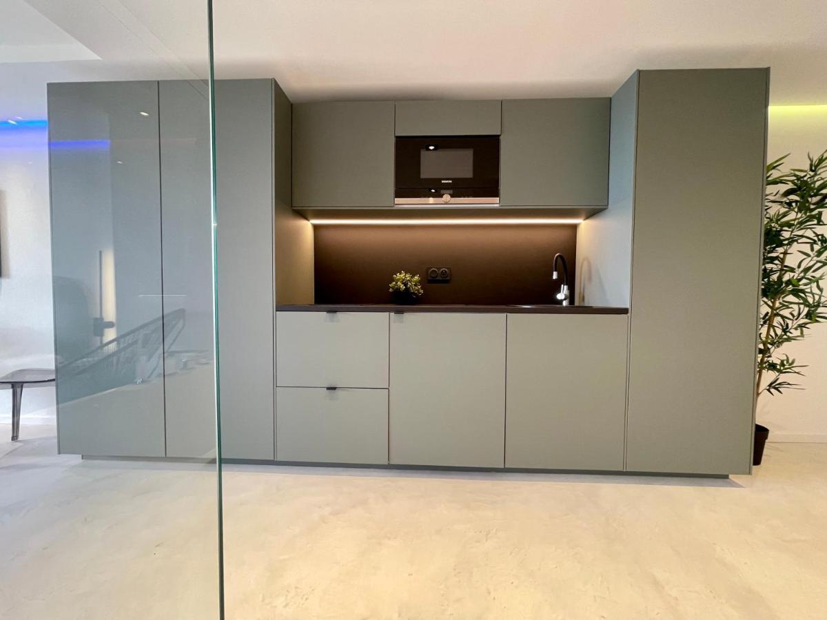 Appartement Neuf Climatise - Vue Mer Saint-Tropez - 50M Plage Et Port - Piscine Gassin Exteriör bild