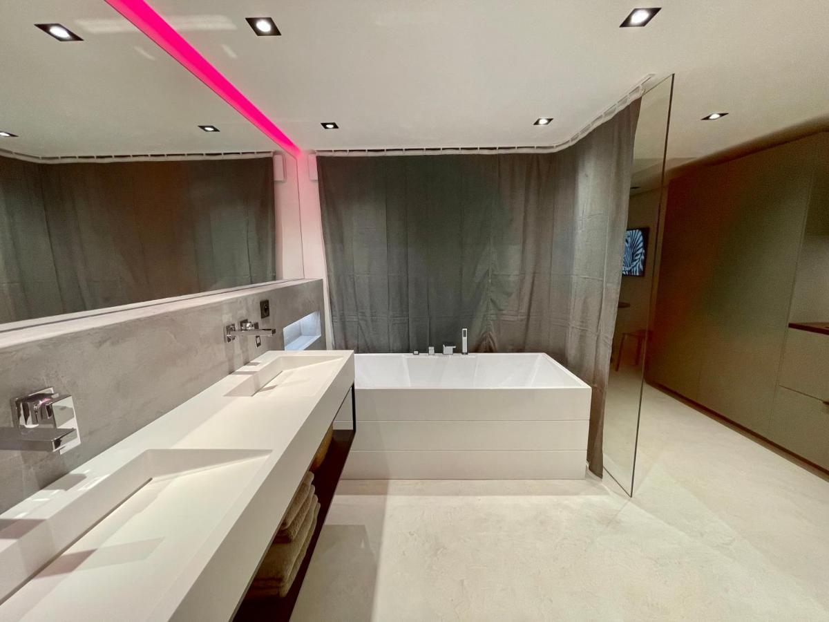 Appartement Neuf Climatise - Vue Mer Saint-Tropez - 50M Plage Et Port - Piscine Gassin Exteriör bild