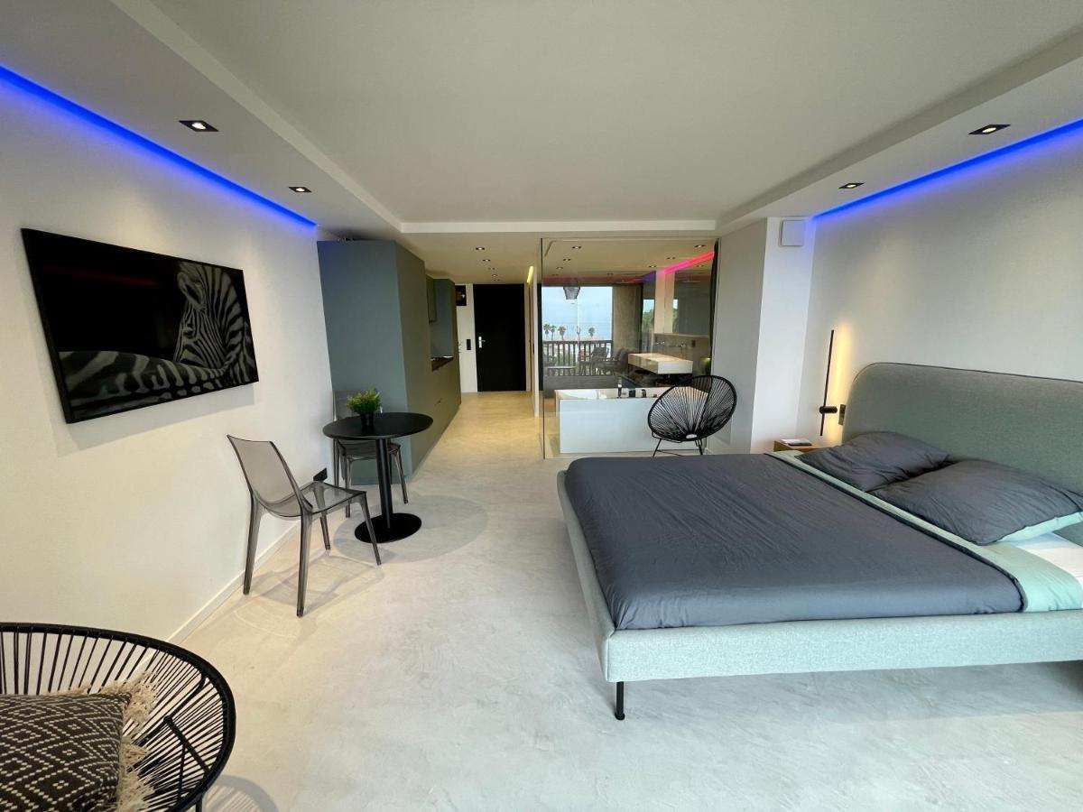 Appartement Neuf Climatise - Vue Mer Saint-Tropez - 50M Plage Et Port - Piscine Gassin Exteriör bild